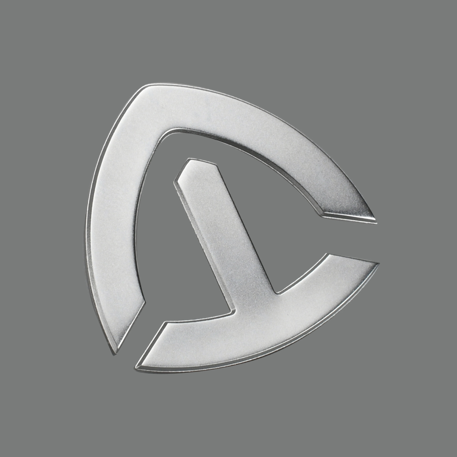 What are the common senses for installing electroplated car logos?