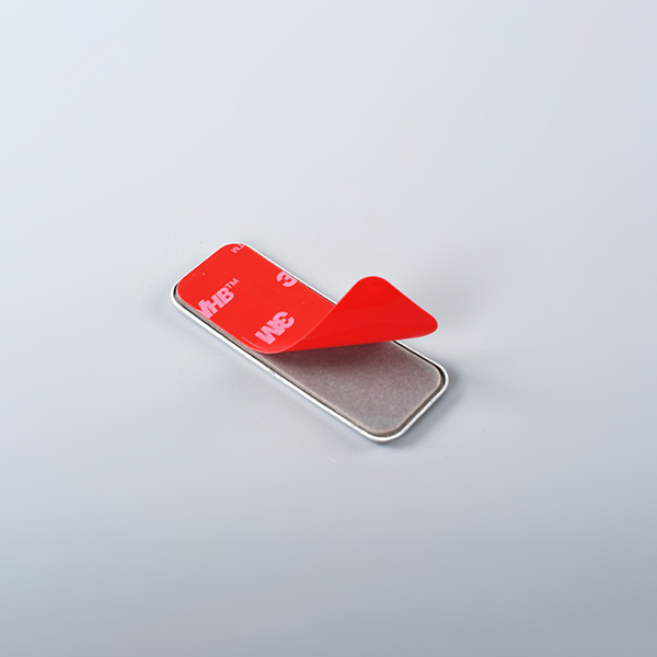 Engraved logo metal Tags